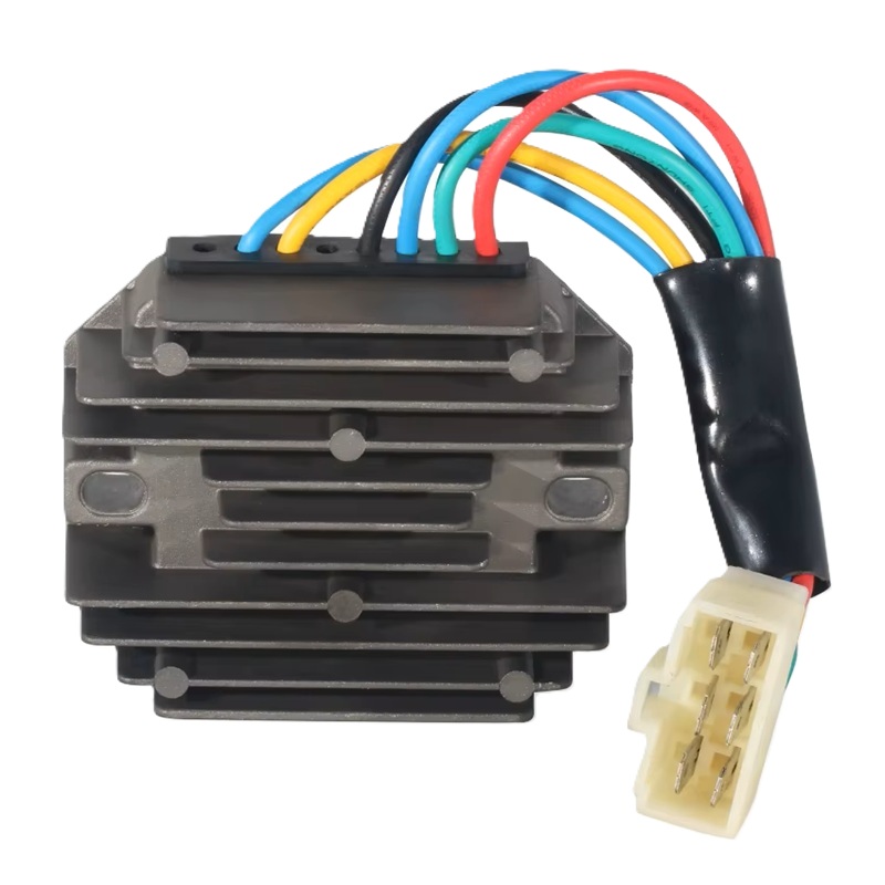 PN201-68564 / 15531-64603 REGULADOR RECTIFICADOR DE VOLTAJE KUBOTA 12V 6 PINES COMPATIBLE CON RP201-53710, RS5101, RS5155 Y RX51-54.
