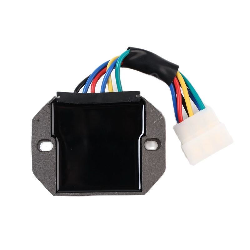 PN201-68564 / 15531-64603 REGULADOR RECTIFICADOR DE VOLTAJE KUBOTA 12V 6 PINES VISTA POSTERIOR RX51-54